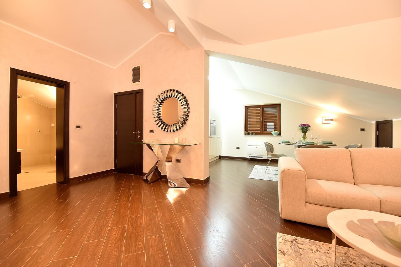 Apartamento Maniva Penthouse By The Sea Kotor Exterior foto